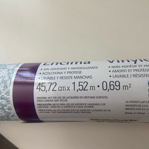 Magic Cover Vinyl Shelf Liner (18 Inches X 5 Ft) (Petite Garland Powder Blue) - Picture 7 of 7